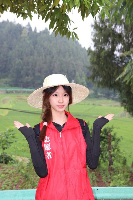 宣传部部长照片